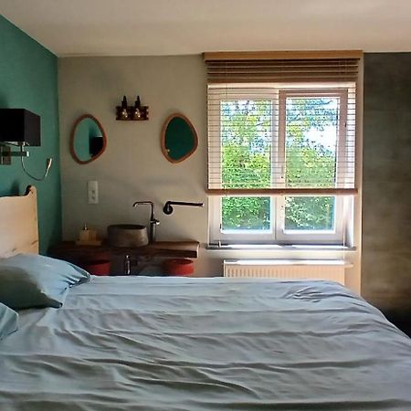 Apartmán Le Harini Manhay Exteriér fotografie